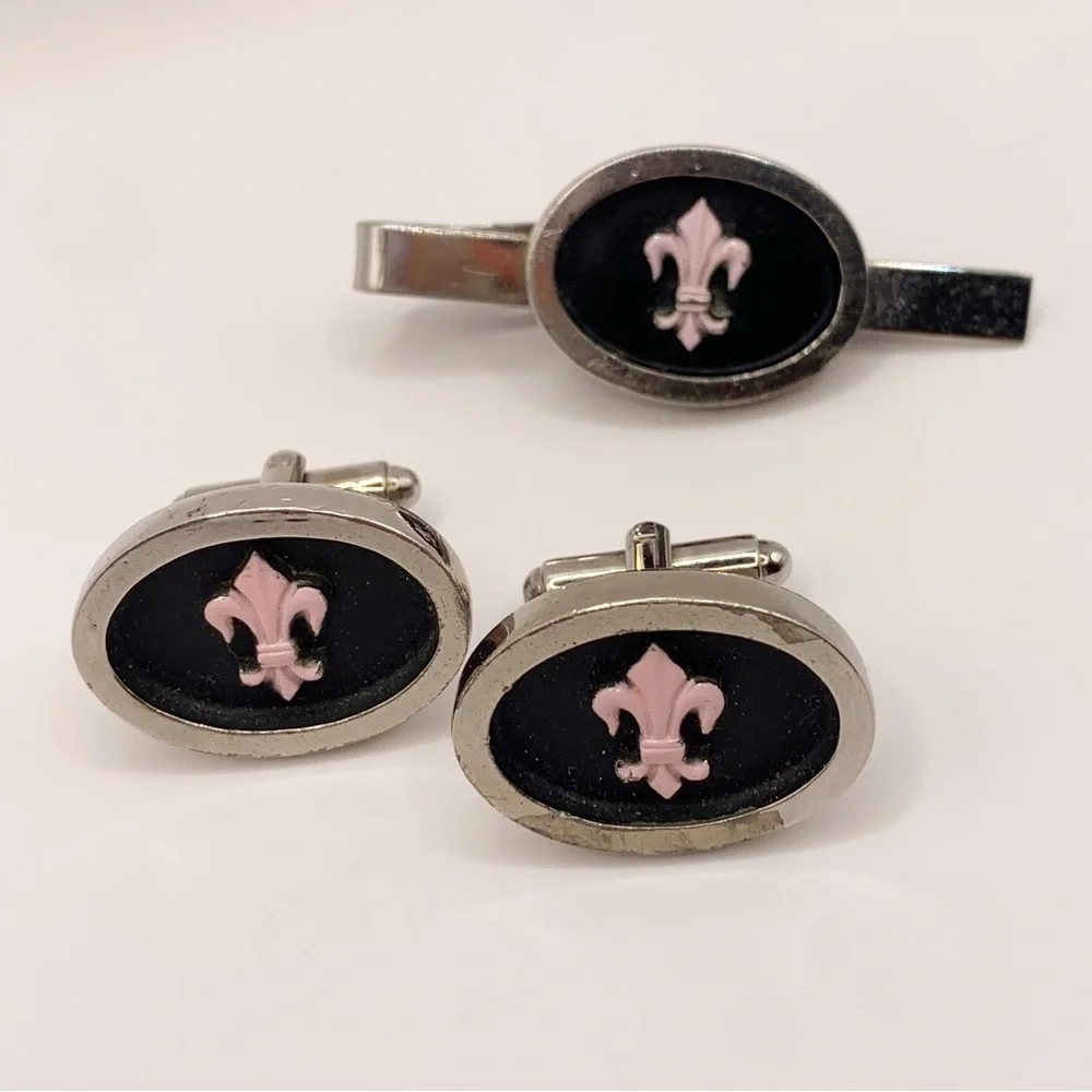 Vintage fleur de lis pink enamel black silver cuff links and tie bar clip